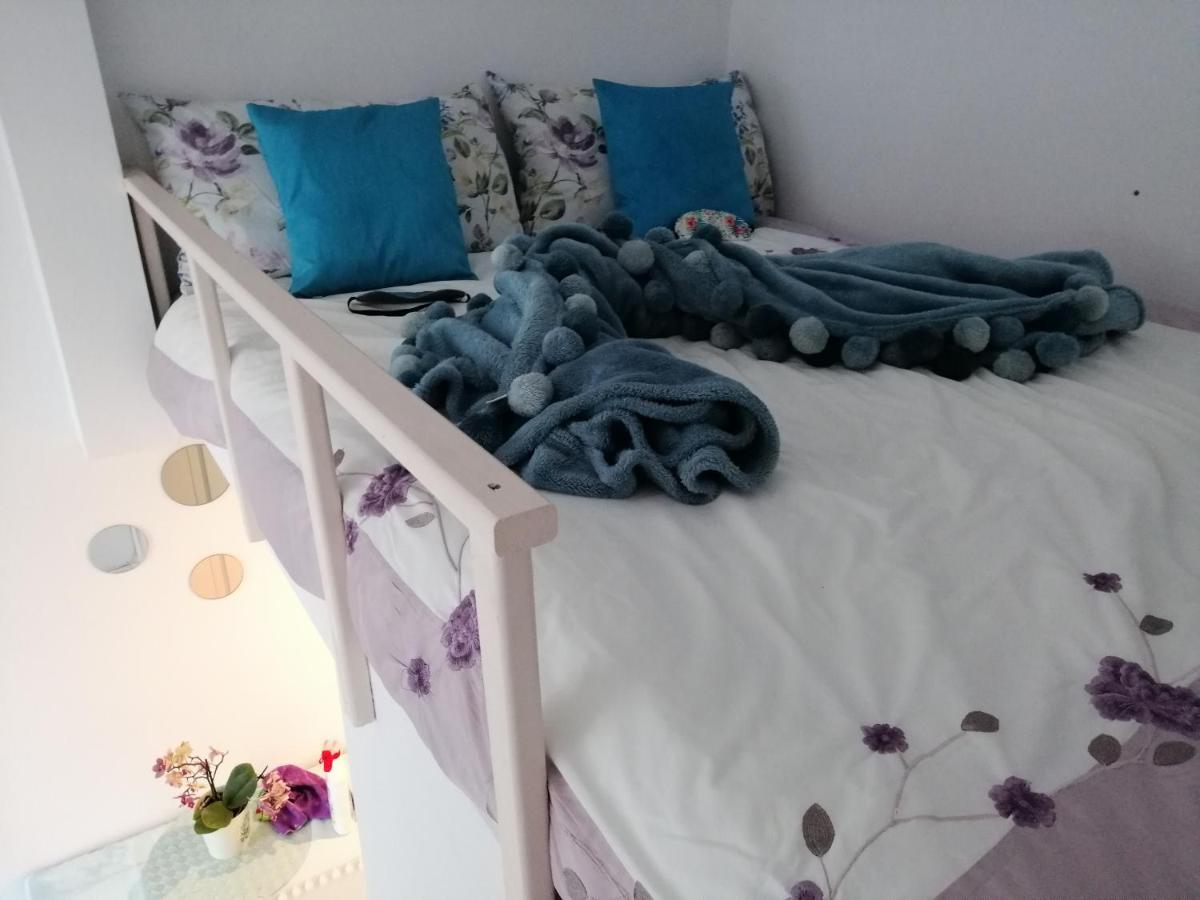 Bed and Breakfast Dobranoc Лодзь Екстер'єр фото